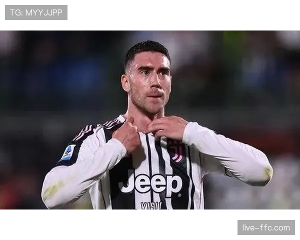 尤文图斯前锋弗拉霍维奇首选巴萨盼自由身加盟，引援顺位及经济考量成关键